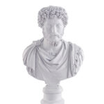 Beyaz Dev Marcus Büst